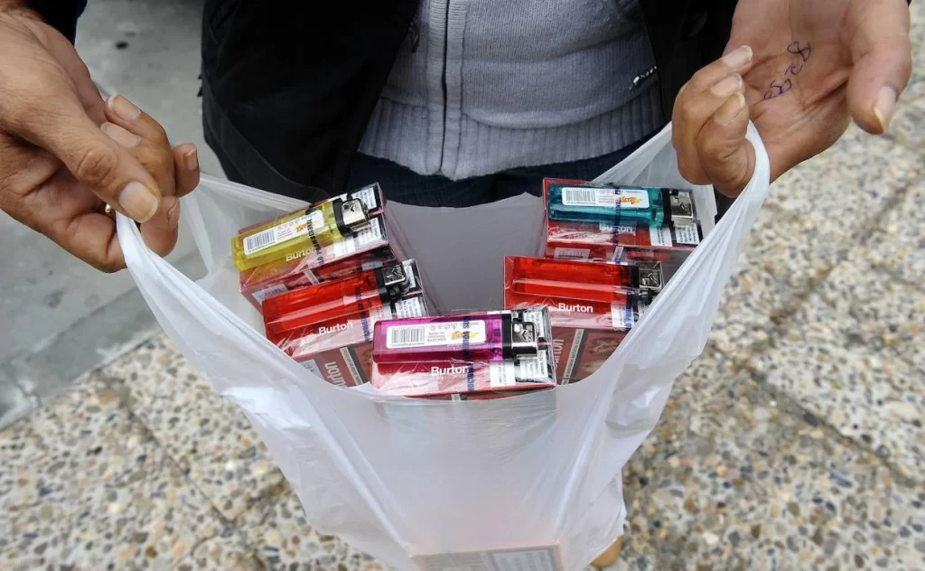 cuanto tabaco se puede traer de canarias limites y regulaciones