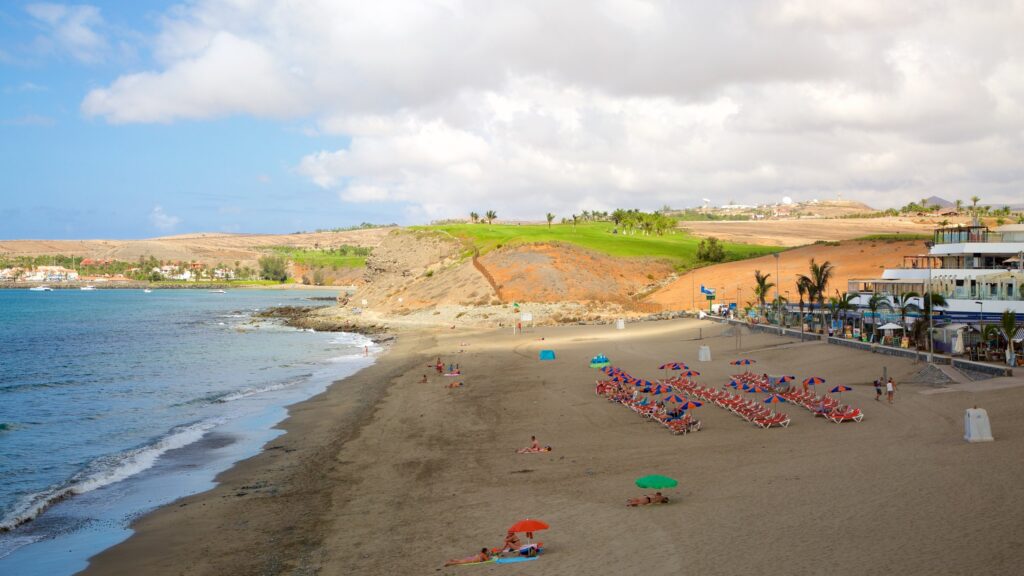 descubre la playa de meloneras en gran canaria