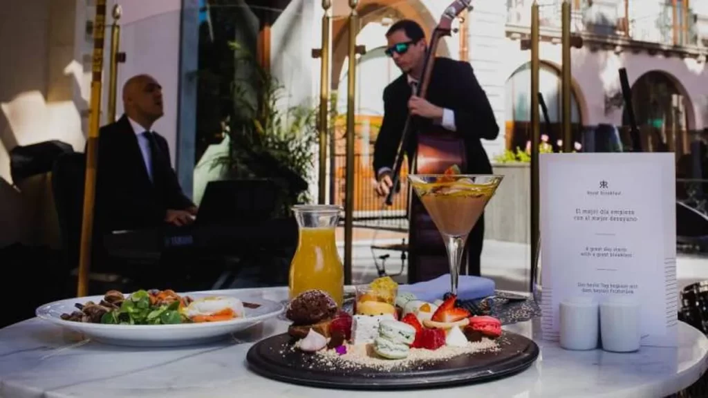 descubriendo el jazz brunch en santa catalina una experiencia culinaria con ritmo