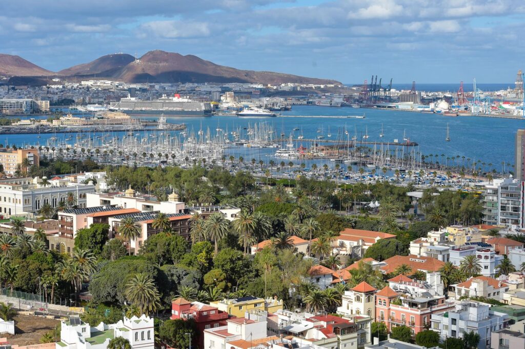 guia definitiva de barcos en venta en el muelle deportivo de las palmas