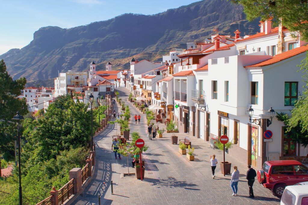 vivir jubilado en canarias descubre la tranquilidad y belleza insular