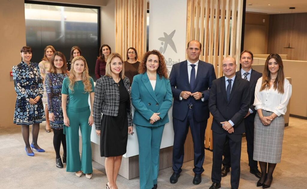 tu guia definitiva de caixabank en gran canaria
