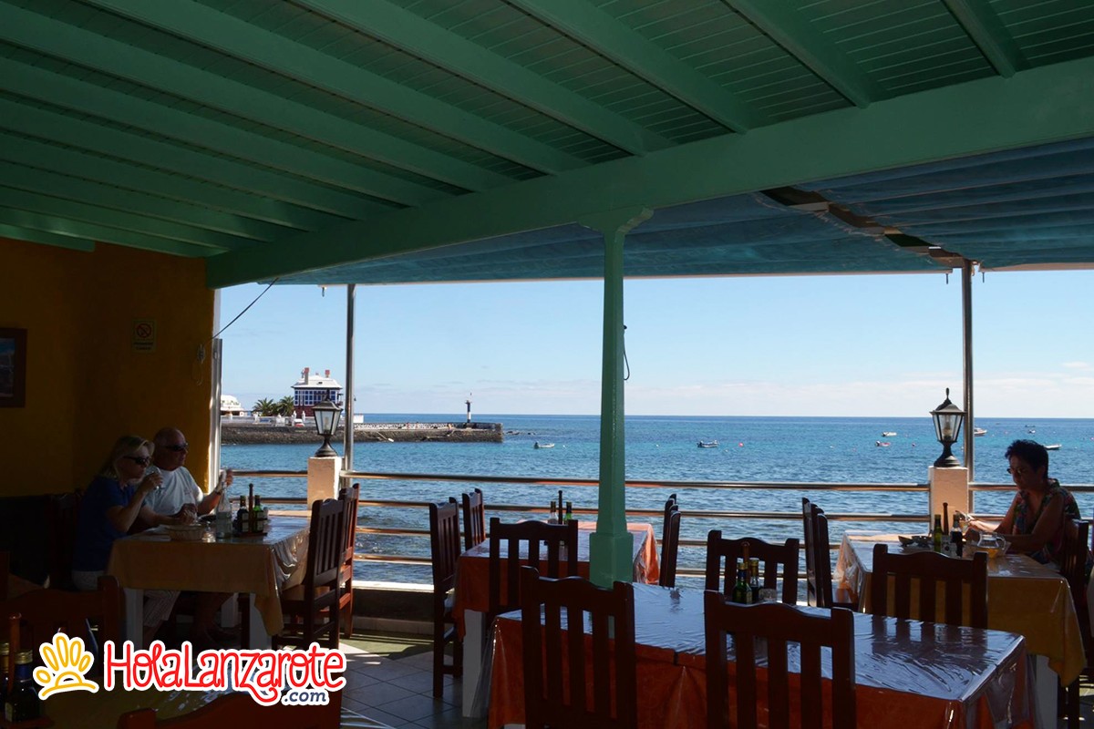 el amanecer en lanzarote los mejores lugares y restaurantes