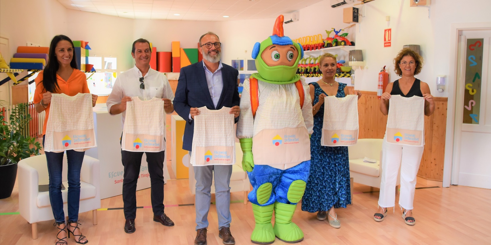 mejor guarderia de santa lucia de tirajana