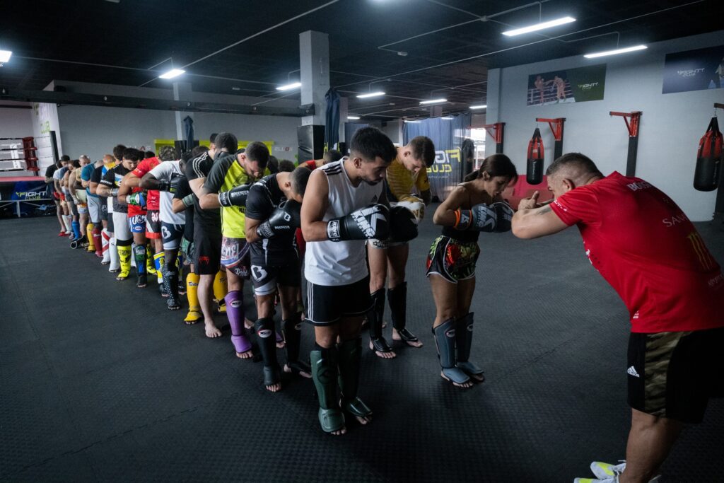muay thai en tenerife descubre los mejores gimnasios y entrenadores